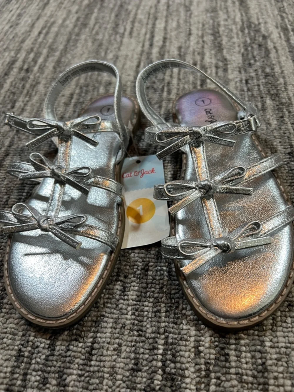 Cat & Jack Metallic Silver Girls' Bow Strap Sandals Size 1